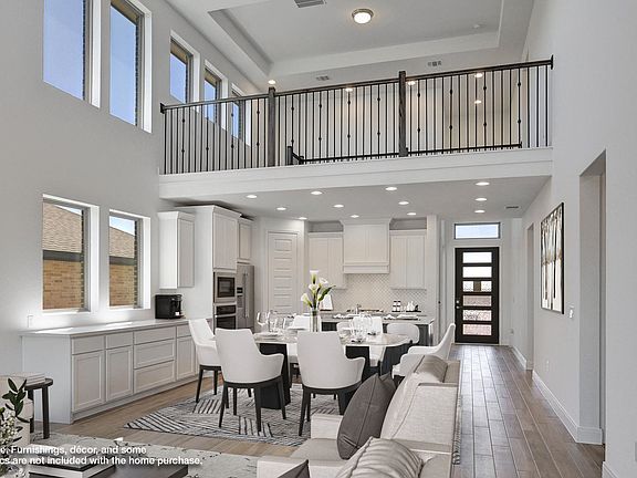 4th image of 1347 Azul Way