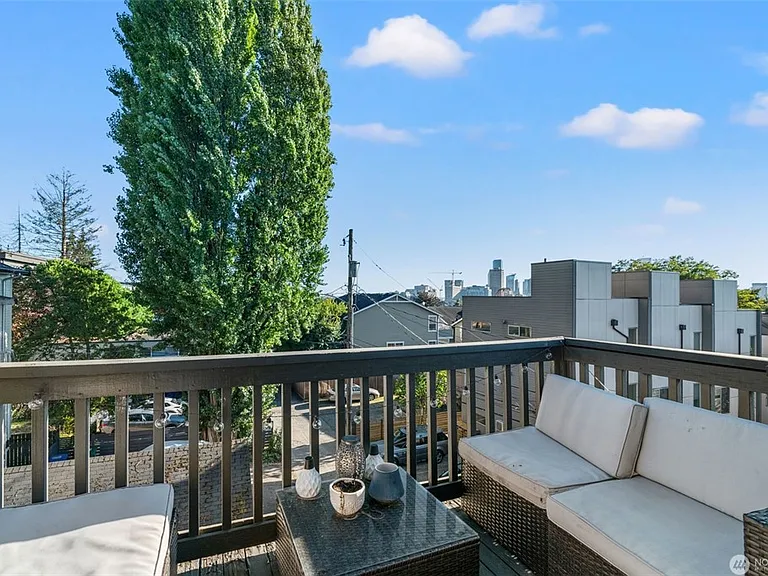 1415 E Denny Way #2 — Photo 10