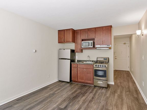 3rd image of 3441 Emerson Ave S #203