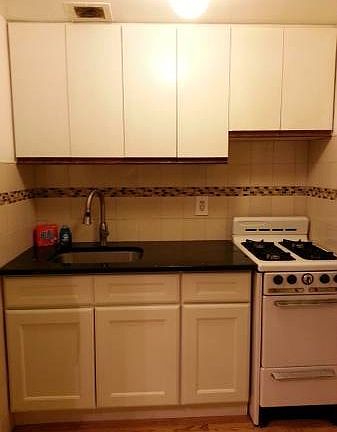 2nd image of 3041 Edwin Ave
