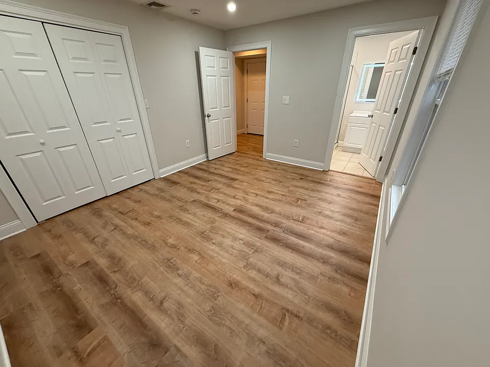 135 Calumet St #2