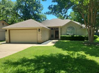 347 Stewart St, Meadowlakes, TX 78654