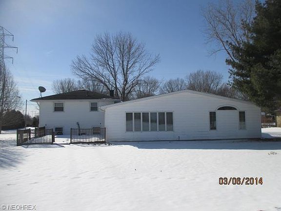 3rd image of 41840 Debra Dr