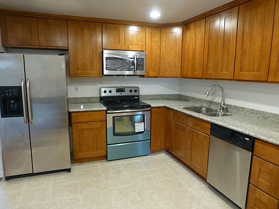 5th image of 11616 127th Ln NE APT B6