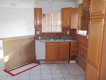 5th image of 560 Navajo Dr
