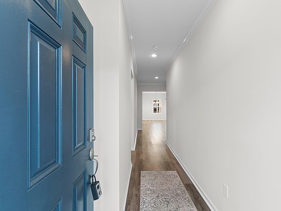 5th image of 4101 Rockwood Dr.