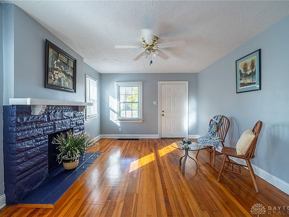 4th image of 1636 Rosemont Blvd