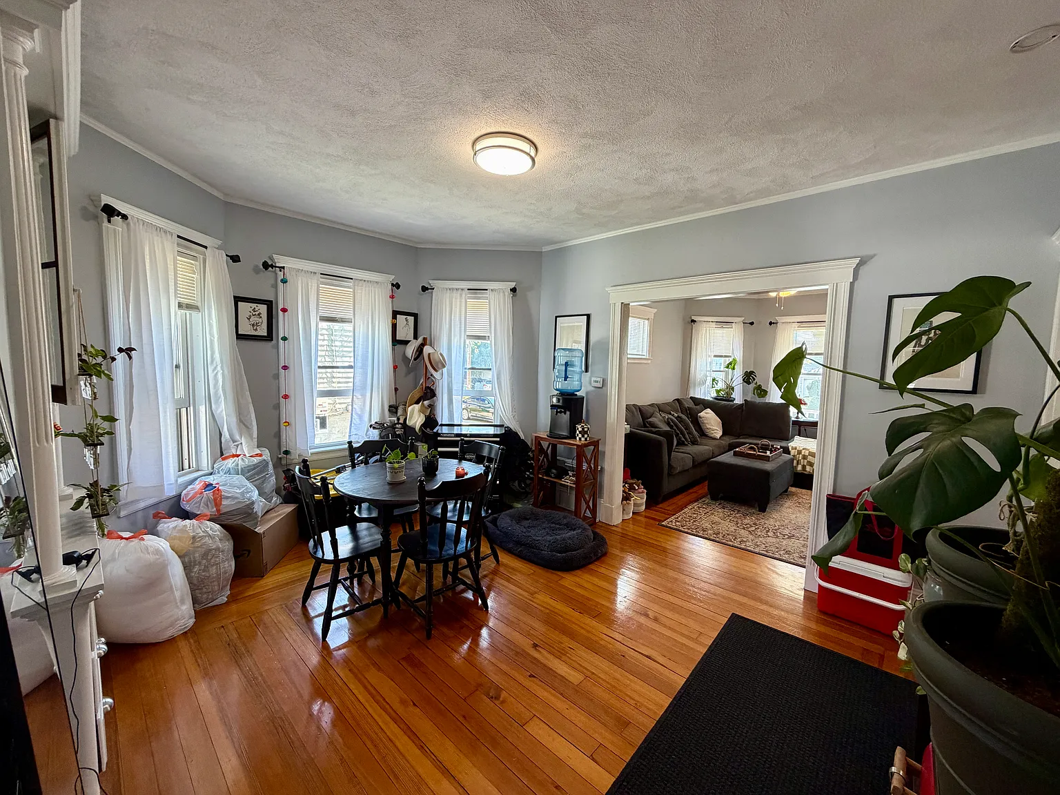 2 bed, 9999 sqft, $2,950 — Photo 2