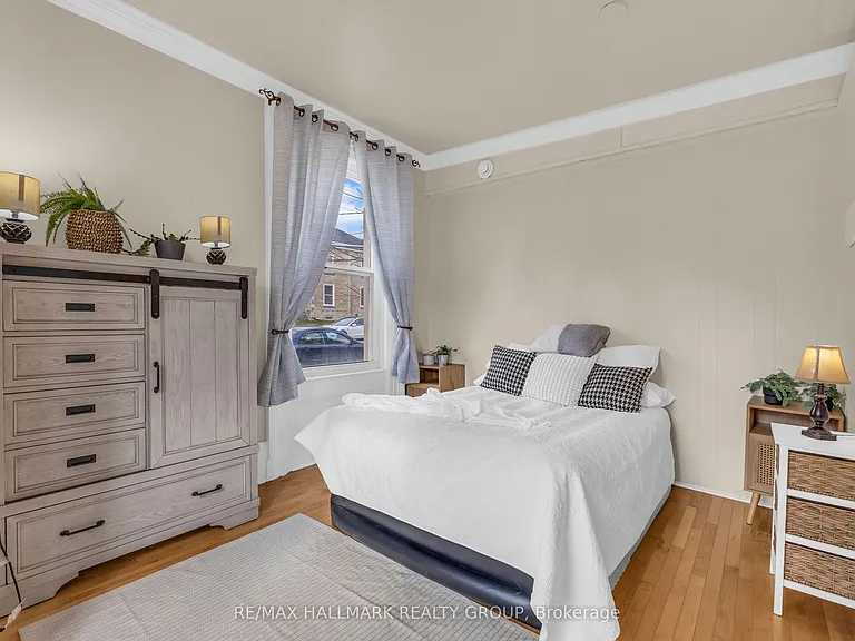 15 Elmsley St N #3 — Photo 5