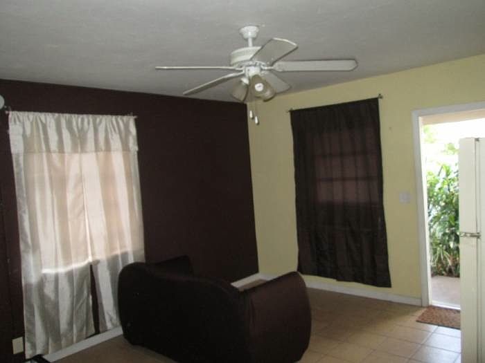 1st image of 612 SE 20th St APT 4