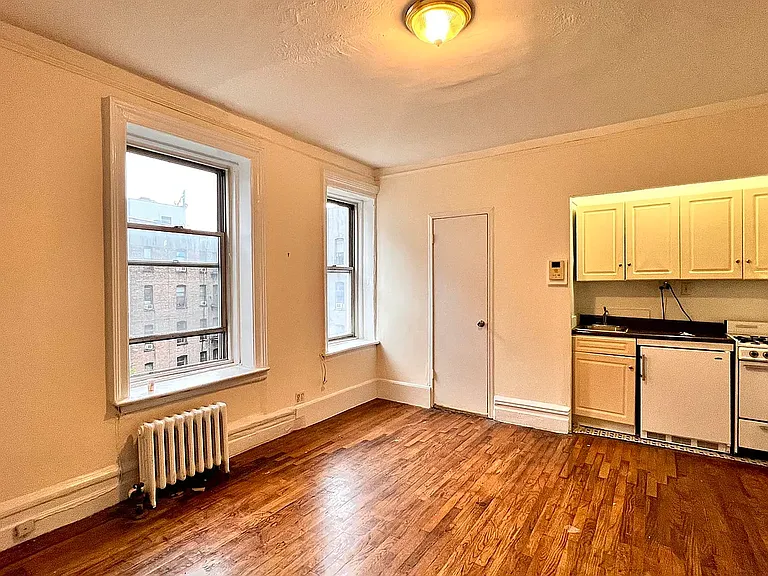 508 W 112th St #5B1 — Photo 1