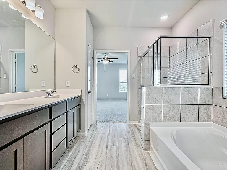 27231 Blue Pool Dr — Photo 18