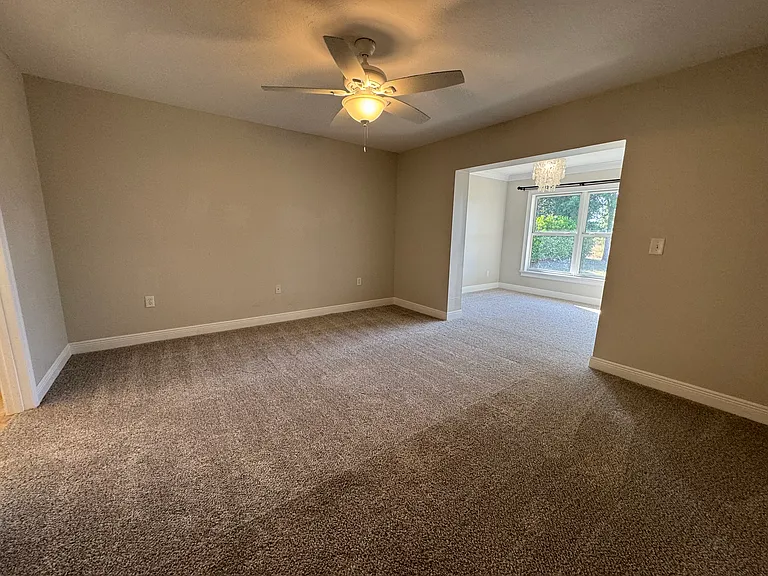 5519 Cynthia Ln — Photo 19