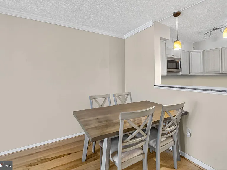 1230 23rd St NW #707 — Photo 3