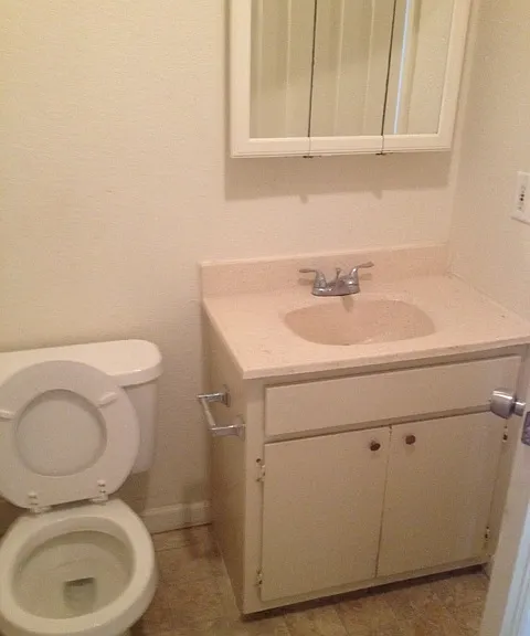 839 Iowa Ave #2 — Photo 9