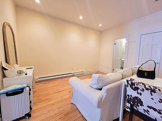 3rd image of 881 10th Ave #X
