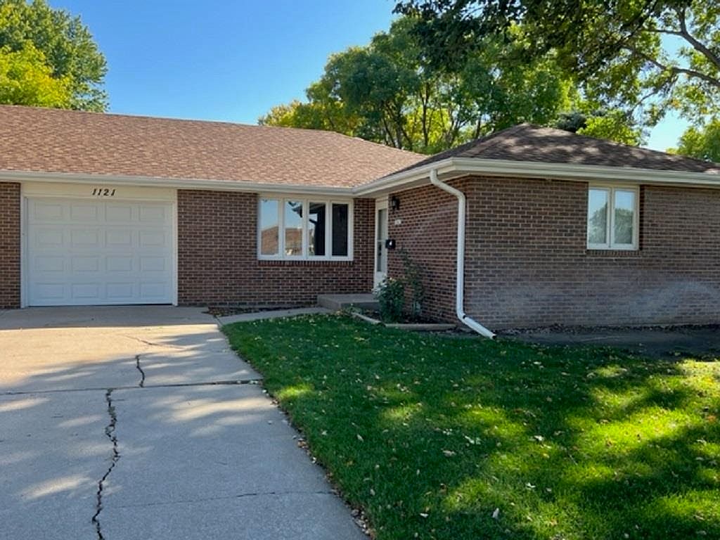 1121 Union Ave, North Platte, NE 69101 Zillow