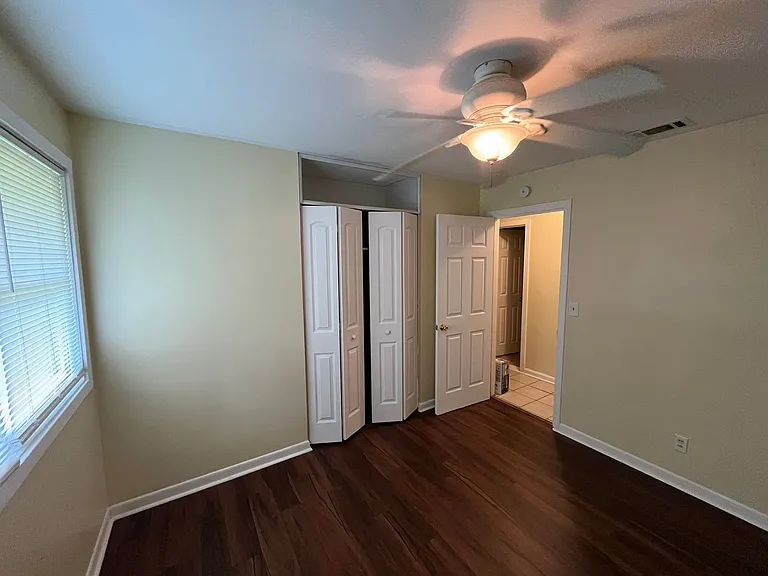 951 Celia Dr — Photo 27