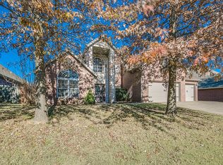 1711 Foxboro Ct, Bentonville, AR 72713