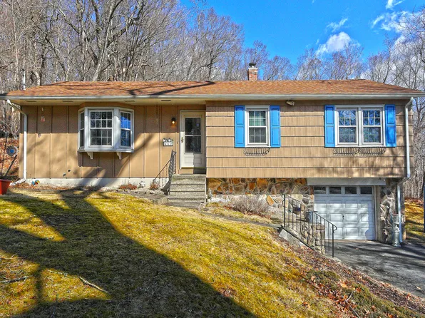 4 Cheshire Road, Wallingford, CT 06492