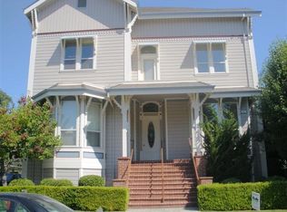 421 8th St APT 1, Santa Rosa, CA 95401