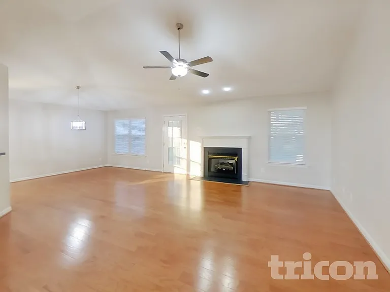 2103 Academy Way — Photo 2
