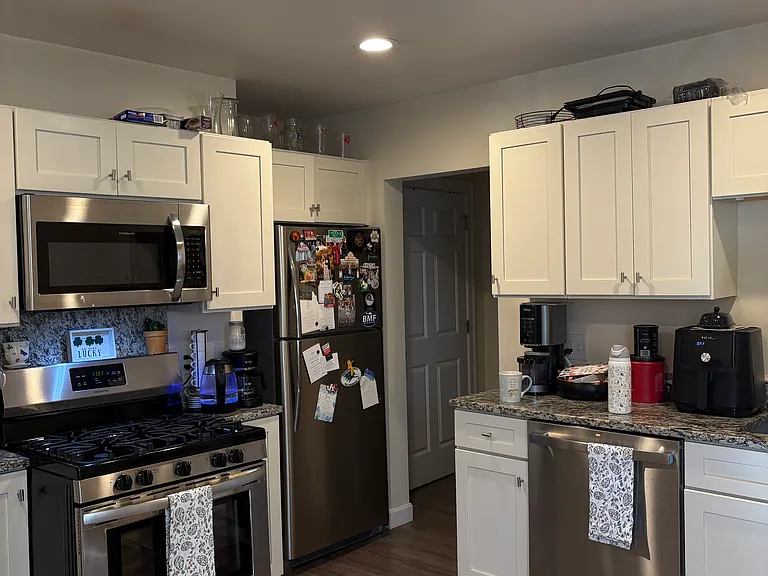 96 Falcon St #1 — Photo 9
