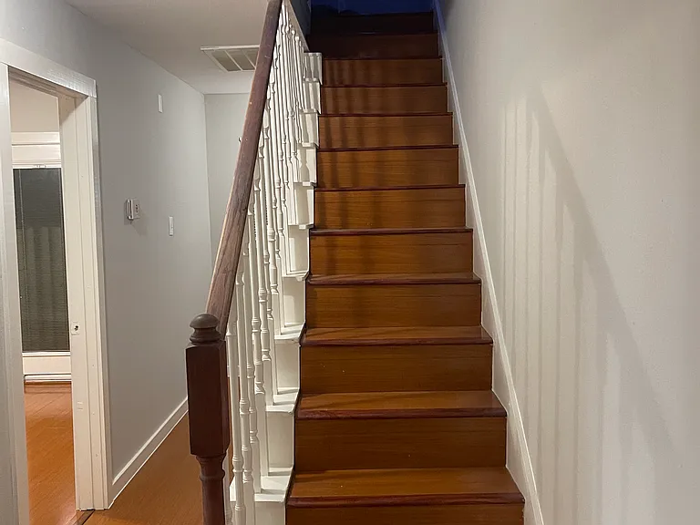 1542 Lombardy St #B — Photo 24