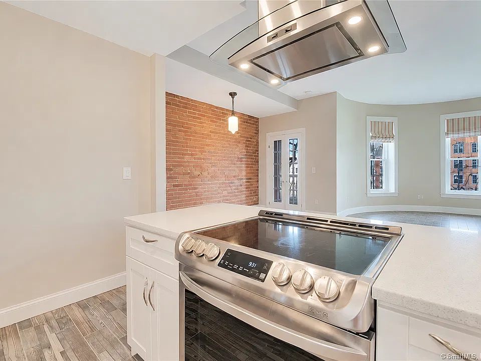 136 Main St #B2