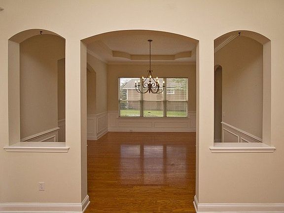 3rd image of 2370 W Clovelly Ln
