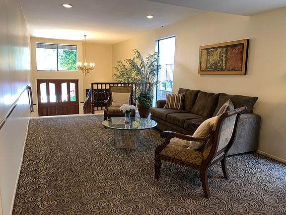 3rd image of 1630 S Bentley Ave APT 205