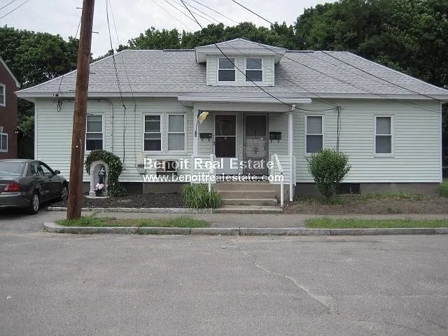 4 Jackson Pl