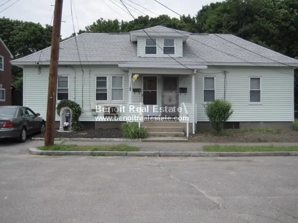 4 Jackson Pl, Waltham, MA 02453