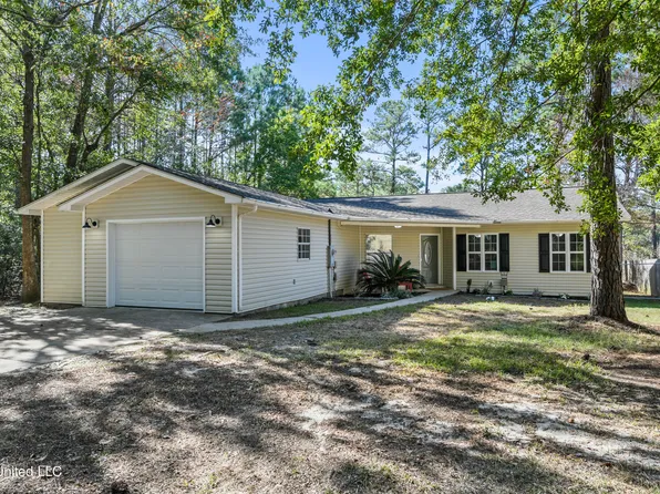 2637 Windward Dr, Gautier, MS 39553