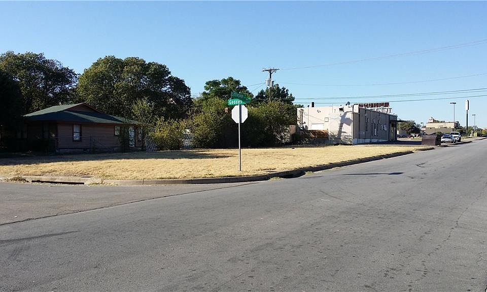 2nd image of 5900 Geddes Ave