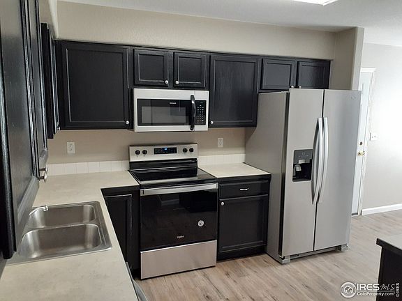 3rd image of 1111 E 24th Street Ln