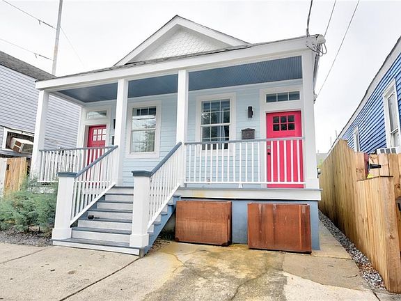 2nd image of 2933 Dumaine St