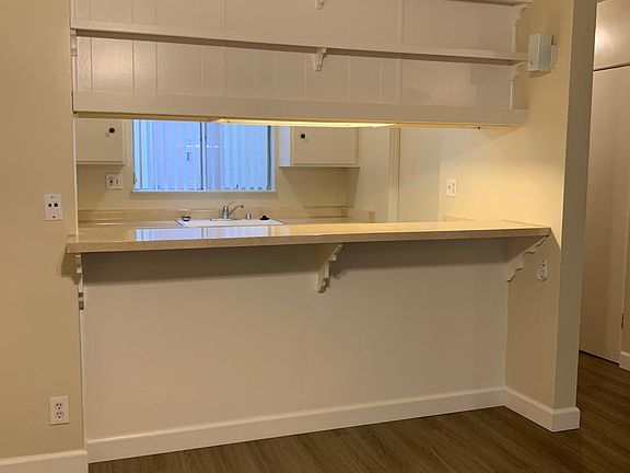 5th image of 617 Prospect Ave