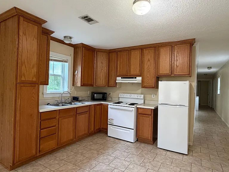 9086 Highway 165 S #A — Photo 9