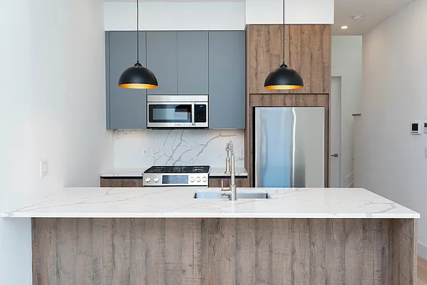 Rented by Michal Kuras, LREB | media 4