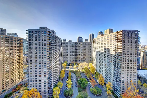 Sold by ACP Realty Group, Inc. | media 1