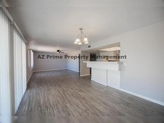 4704 S La Rosa Dr — Photo 10