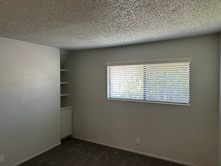 23002 Village Dr — Photo 14