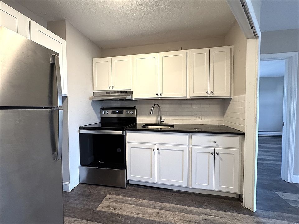 1st image of 625 Main St #24