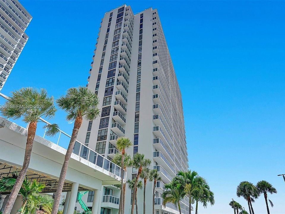 1st image of 20515 E Country Club Dr APT 346
