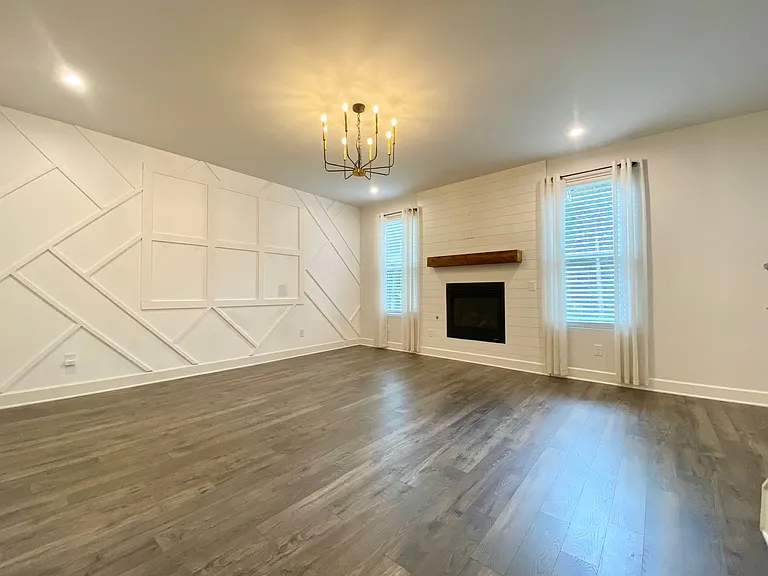 502 Doxford Dr — Photo 9