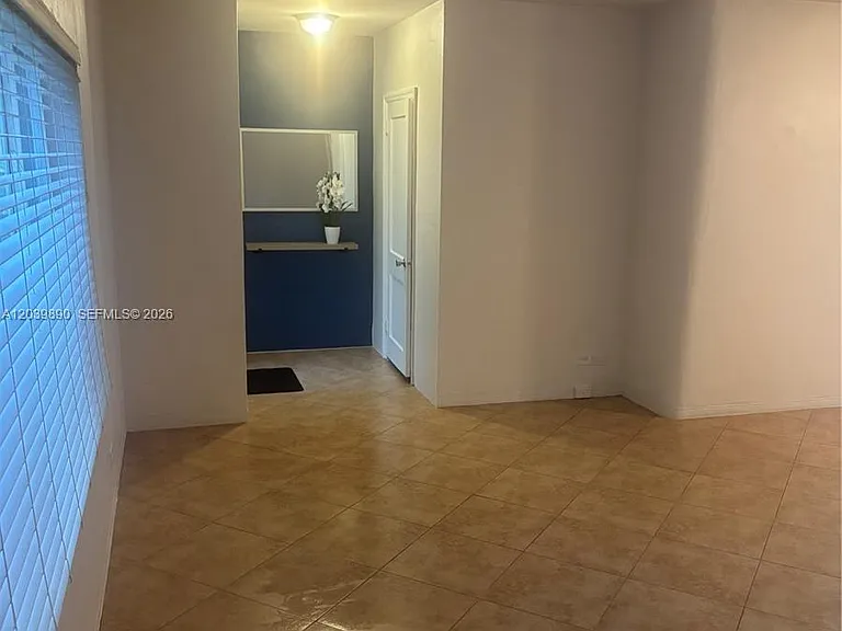 719 NE 16th Ave #719B — Photo 2