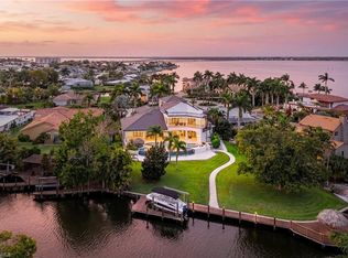 4944 Normandy CT, CAPE CORAL, FL 33904