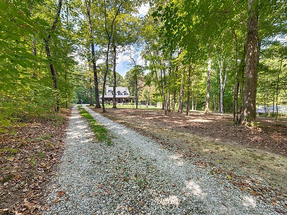 3rd image of 1168 Johnny Hall Rd