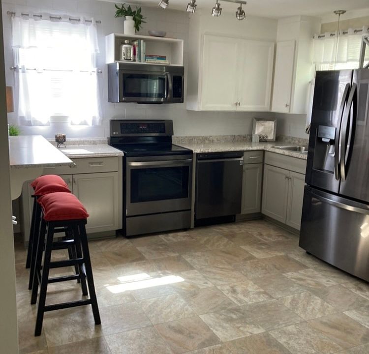 2nd image of 1110 Bell Grimes Ln